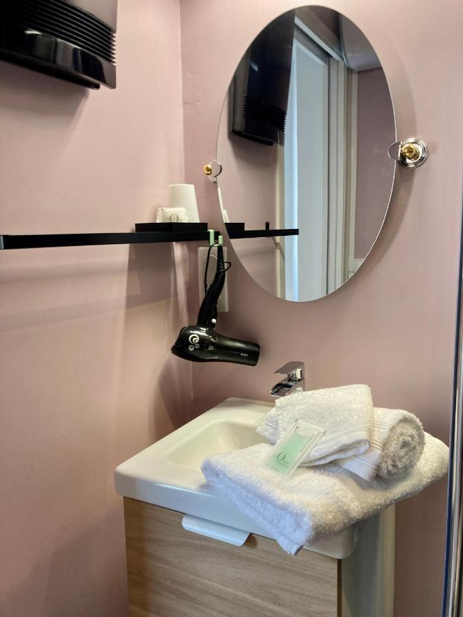 Aux 4 Logis Appart-Hotel - Studio Le Flore - Petit Dejeuner Inclus 1Ere Nuit 푸아 외부 사진